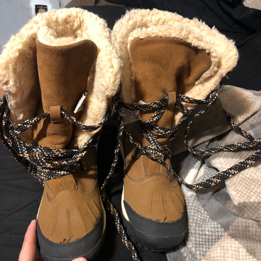 Bear paw snow boots